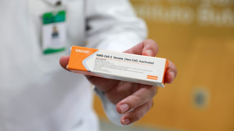 Anvisa autoriza e Butantan retoma testes com CoronaVac já nesta 4ª