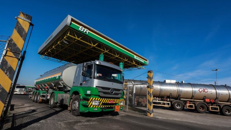 Petrobras eleva preços do diesel e gasolina nas refinarias ao maior nível em 3 meses