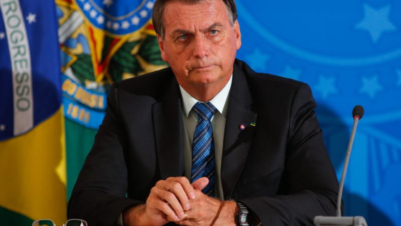 “Não vou colocar o meu na reta”, diz Bolsonaro a empresários sobre Orçamento