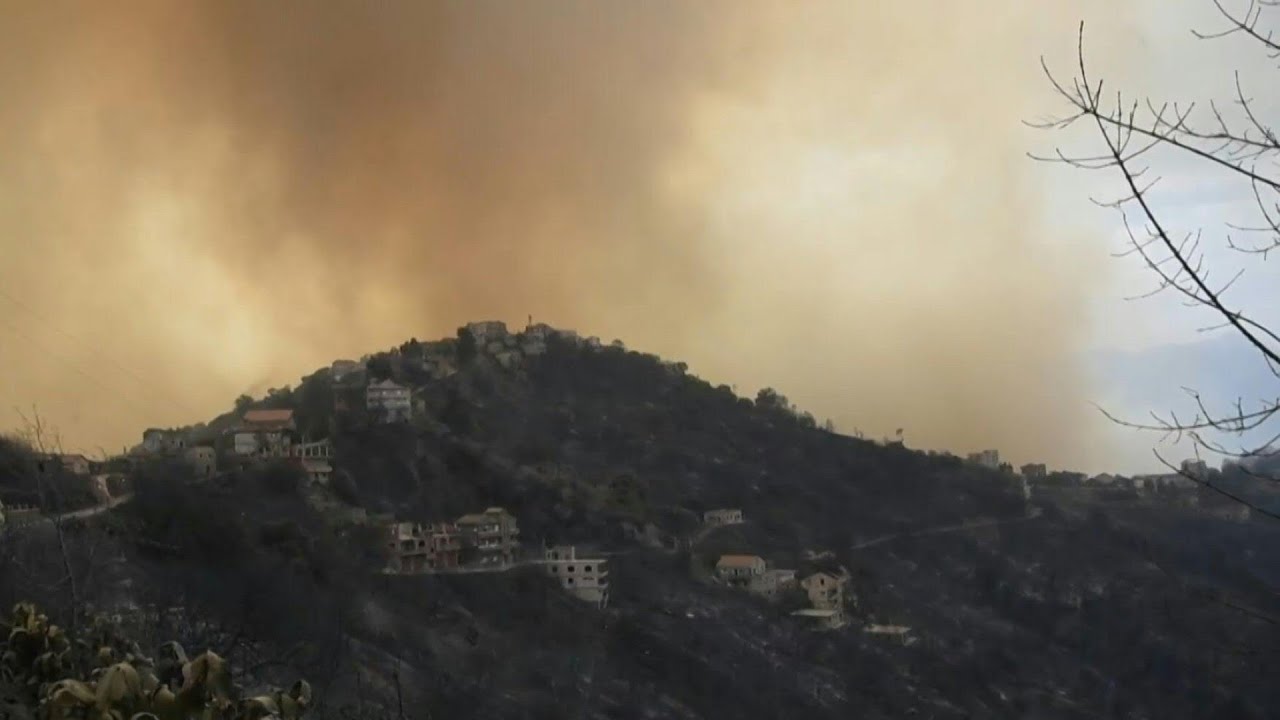 Ao menos 38 mortos em incêndios na Argélia | AFP