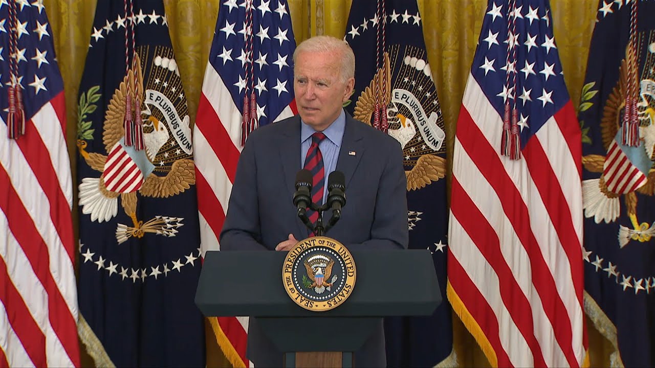 Biden defende renúncia de governador de NY | AFP