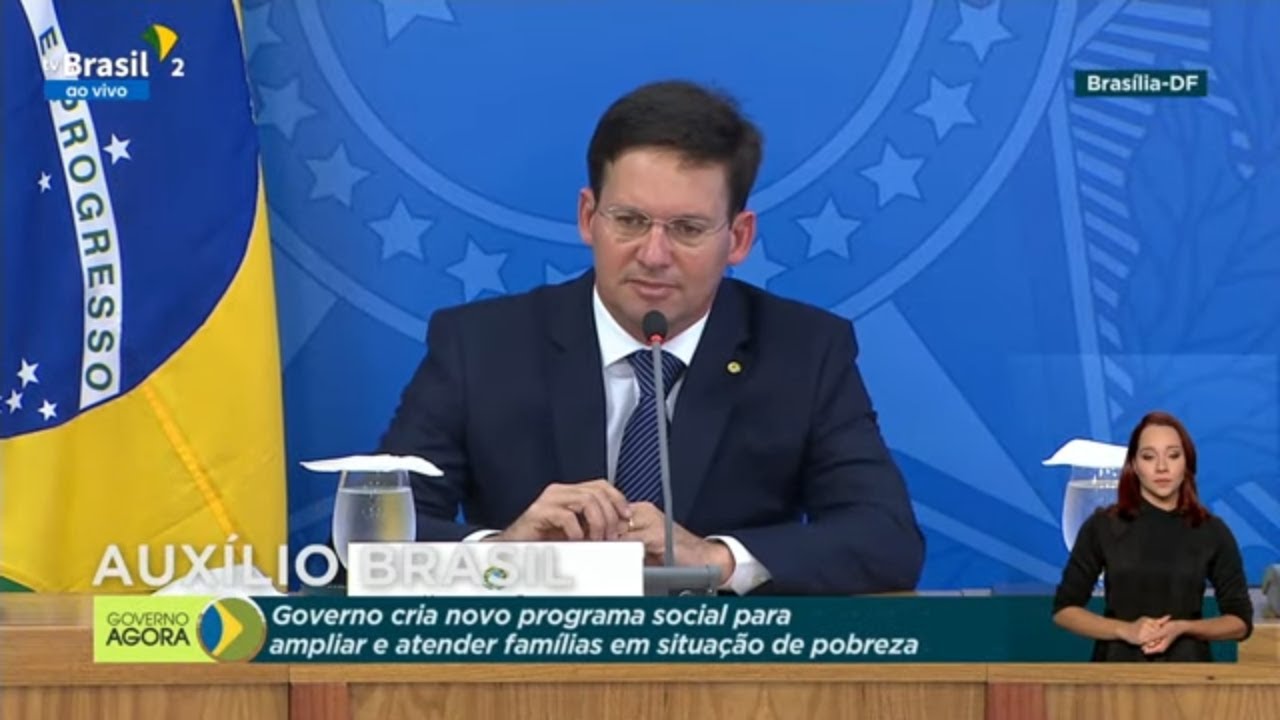 Entrevista coletiva sobre o Auxílio Brasil