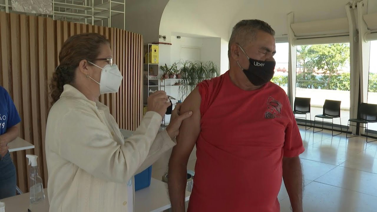 Fiocruz aponta progresso lento na vacinação contra a covid-19 | AFP