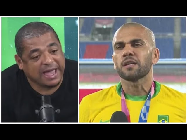 “POR#@! Quando o Daniel Alves ABRE A BOCA…” Vampeta DETONA lateral após CRÍTICAS ao São Paulo!
