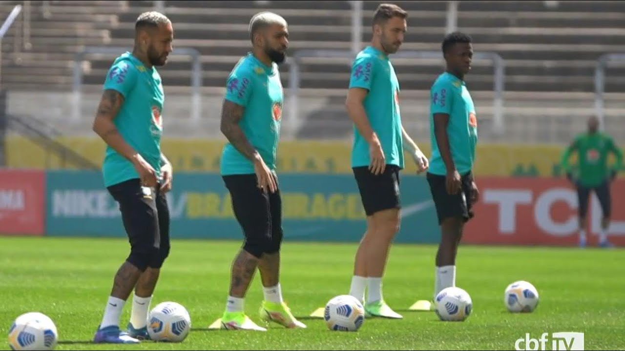 ‘Neymar não está acima do peso’ | AFP