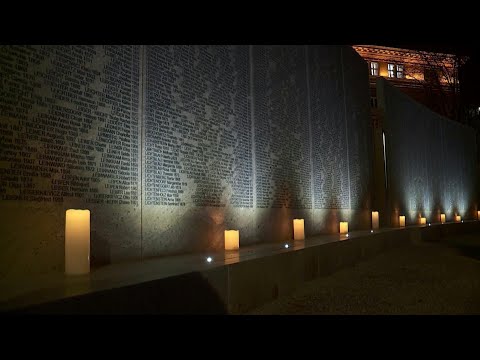 ‘Muro dos Nomes’ homenageia vítimas judias do nazismo na Áustria | AFP