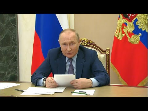 Putin diz que sanções ao petróleo são ‘suicídio econômico’ | AFP