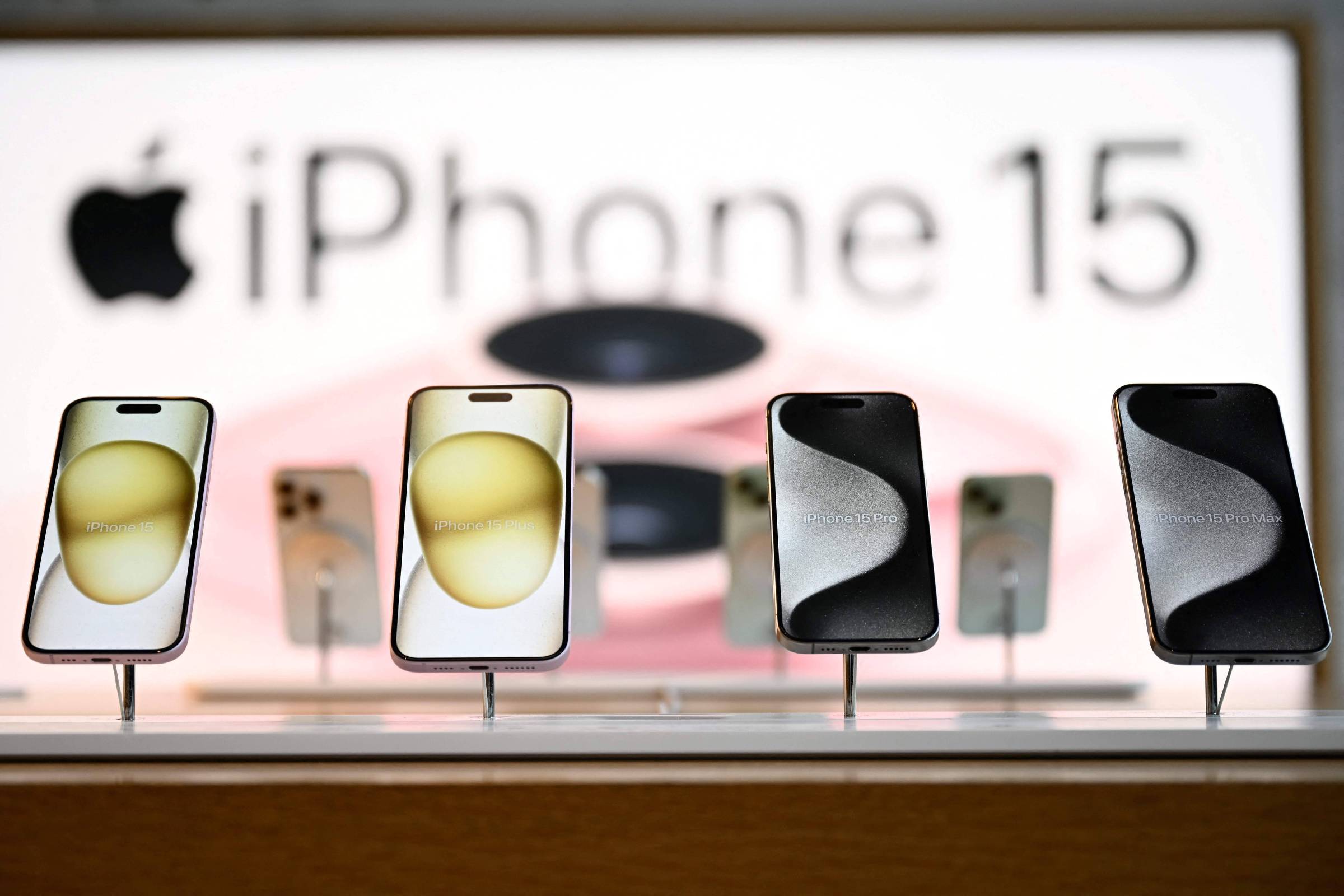 Apple lança recurso para proteger iPhones contra roubos – 12/12/2023 – Tec