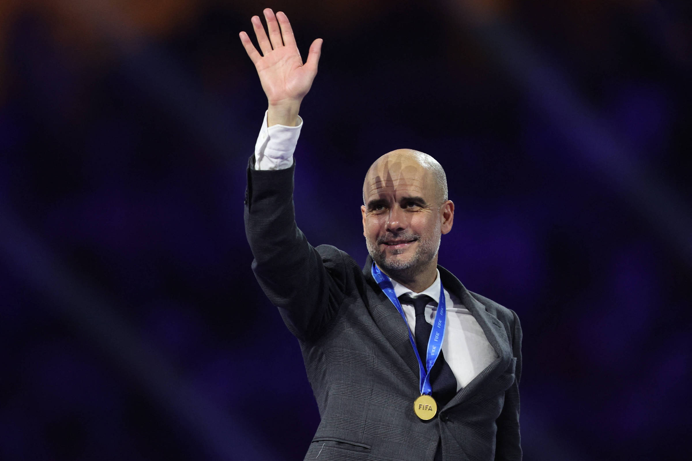 Campeão mundial, Guardiola finda lista de títulos no City – 23/12/2023 – Esporte