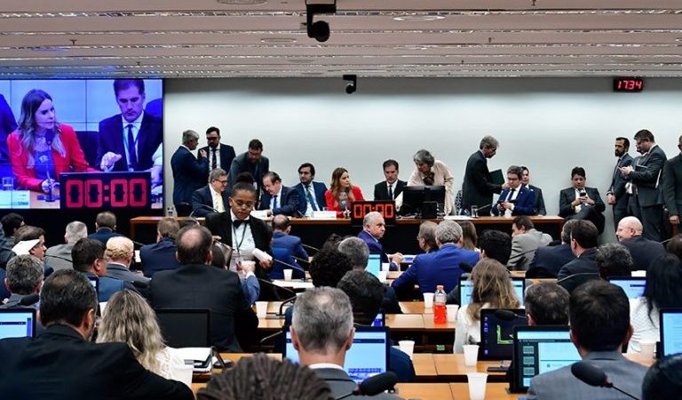 Comissão mista aprova Orçamento de 2024, que será votado nesta sexta pelo Congresso – Notícias
