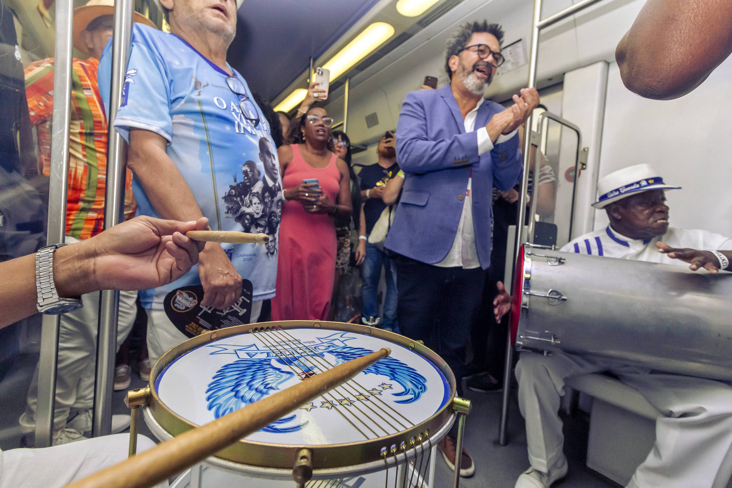 Dia do Samba: Rio comemora no trem e no barracão – 27/11/2023 – Turismo