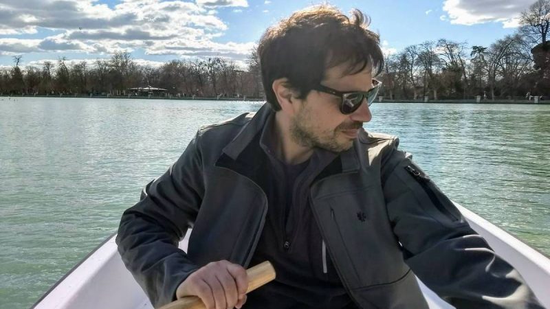 ‘Dois sherpas’ dá vida, sonhos e textura a heróis anônimos – 20/12/2023 – É Logo Ali
