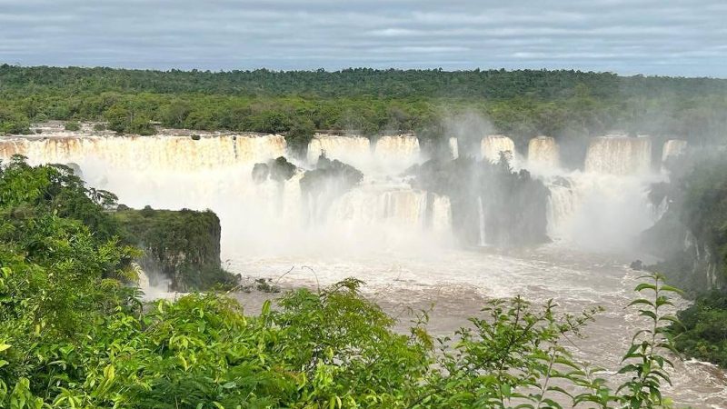 Foz do Iguaçu: saiba como é a visita à tríplice fronteira – 20/11/2023 – Turismo