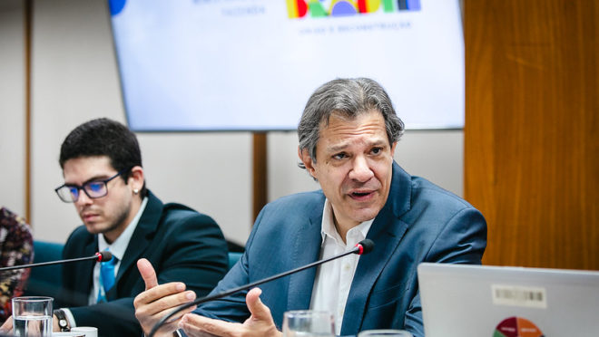 Haddad anuncia novas medidas econômicas e propõe “reoneração gradual” da folha