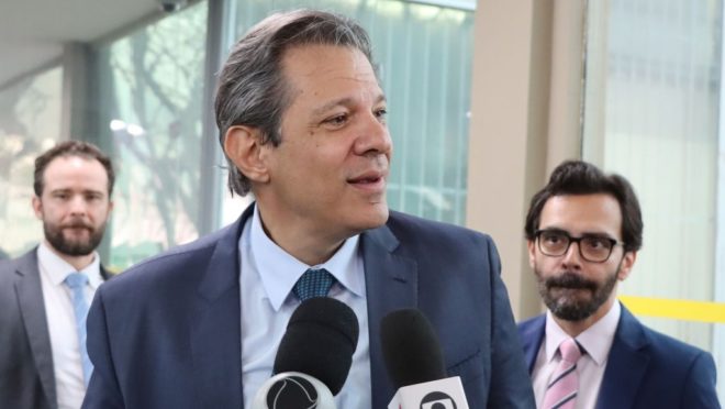 Haddad fala em “problemas no sistema tributário” que terão novas medidas