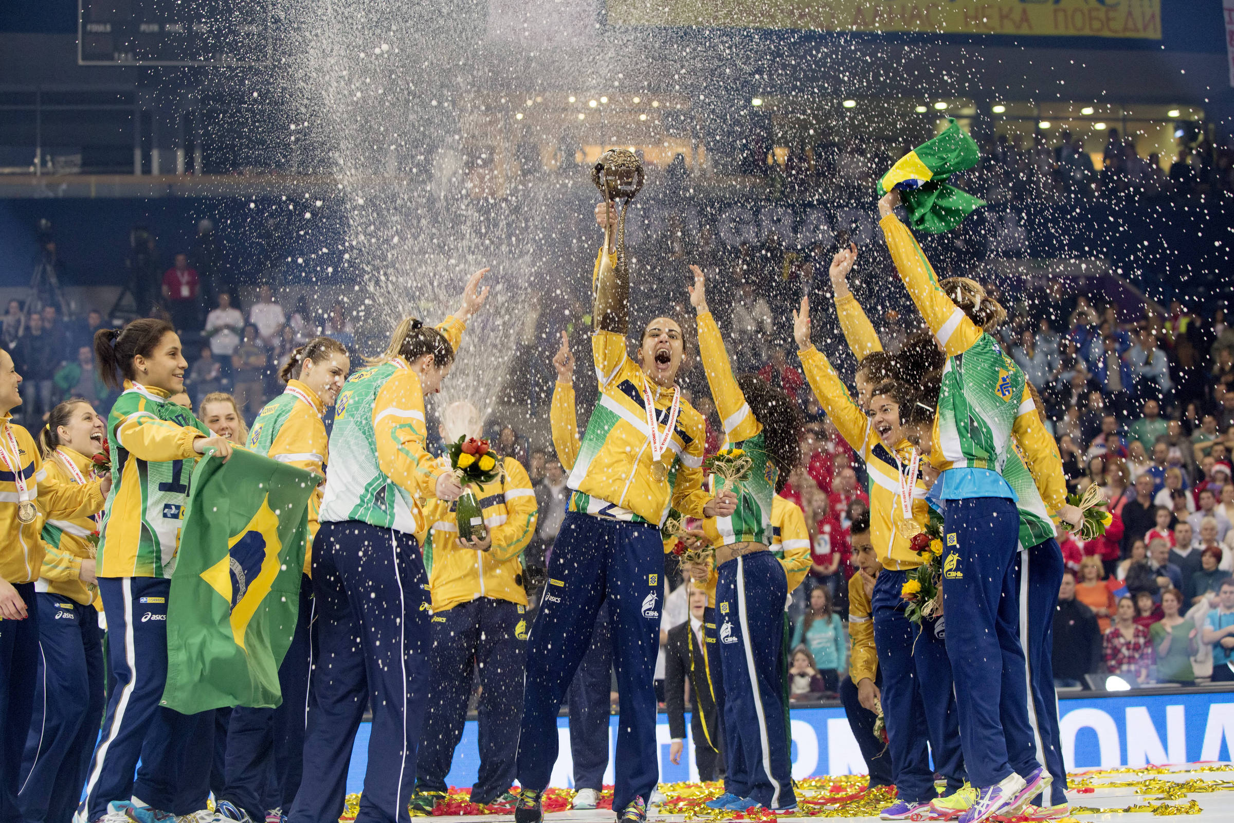 Handebol: Brasil celebra década de título mundial feminino – 20/12/2023 – Esporte