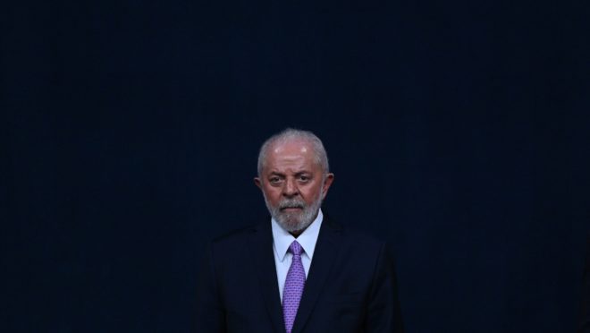 Lula defende dívida para PIB crescer. Uma receita que já deu em desastre