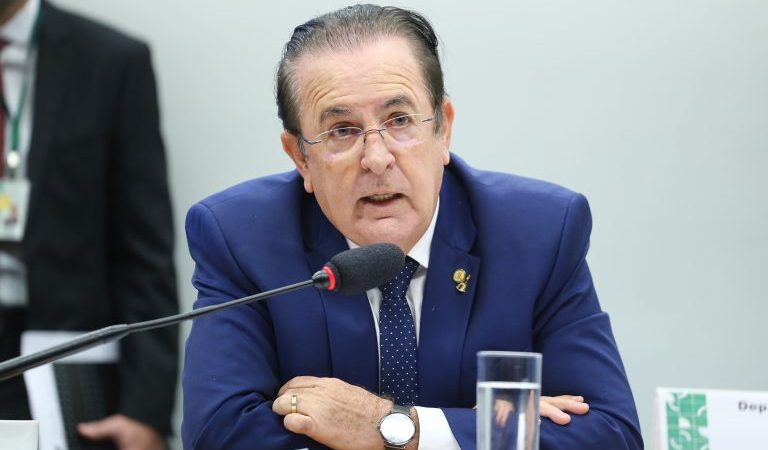 Orçamento de 2024 prevê despesas de R$ 5,5 trilhões, a maior parte para refinanciar a dívida pública – Notícias