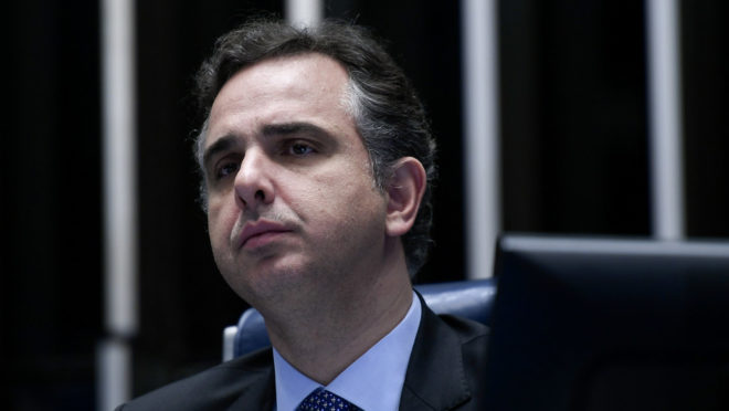 Pacheco diz ver com “estranheza” MP da reoneração da folha editada pelo governo