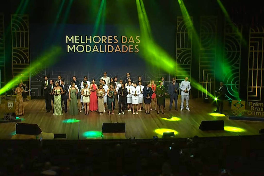 Rebeca Andrade e Marcus D’Almeida ganham Troféu Rei Pelé – 15/12/2023 – Esporte
