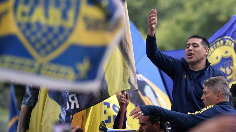 Riquelme leva recorde de eleitores às urnas, vence Macri e é eleito presidente do Boca Jrs – 18/12/2023 – Esporte