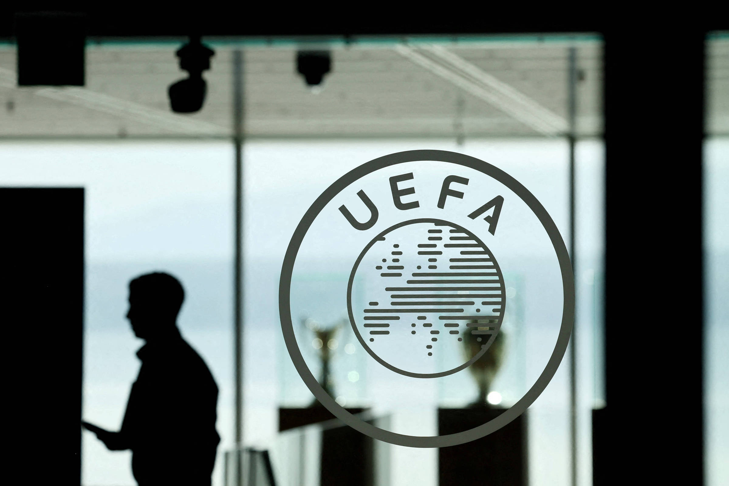 Uefa sofre revés judicial no caso da Superliga – 21/12/2023 – Esporte