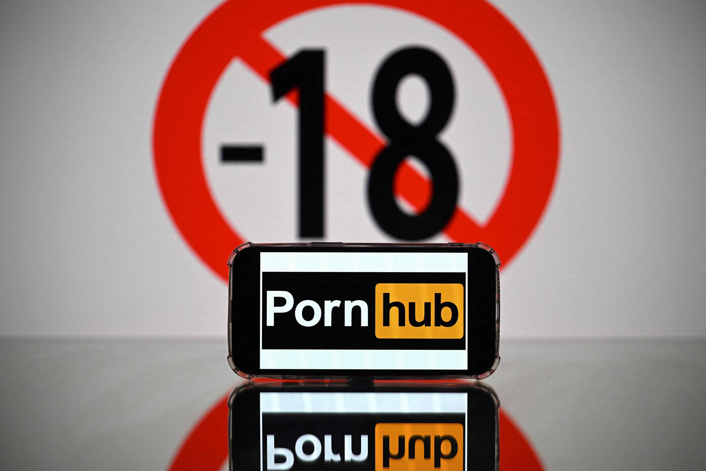 Xvideos e Pornhub terão normas mais restritas na UE – 20/12/2023 – Tec