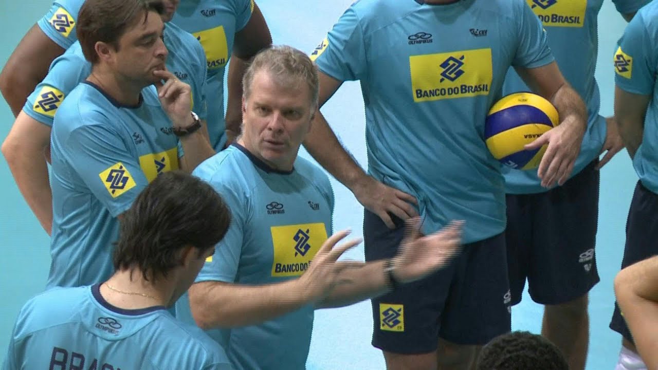 Bernardinho de volta à seleção masculina de vôlei | AFP
