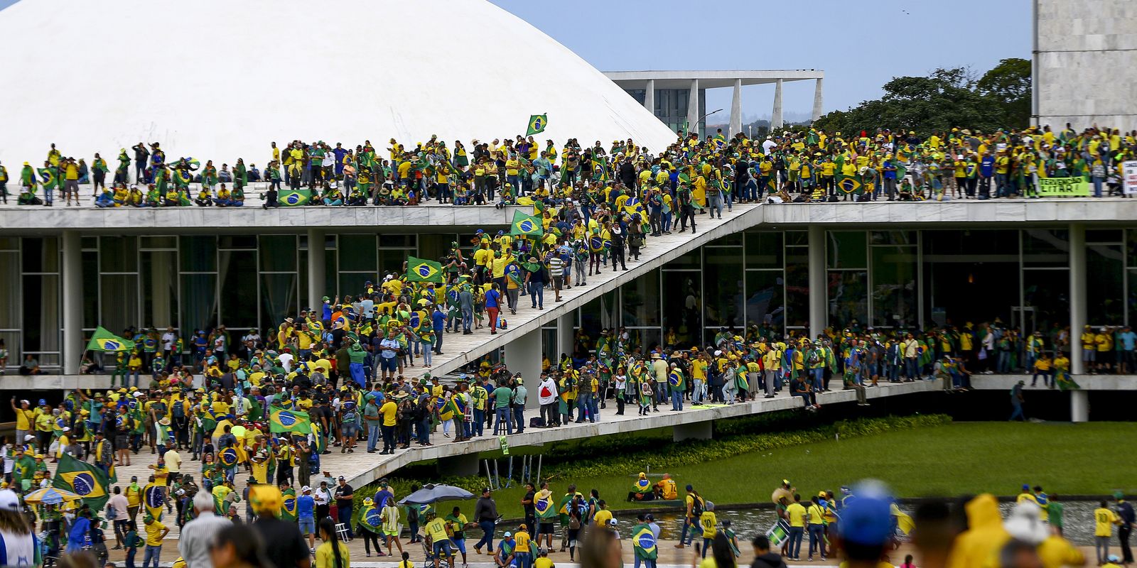 8/01: Psicólogo aponta insurgência da extrema direita