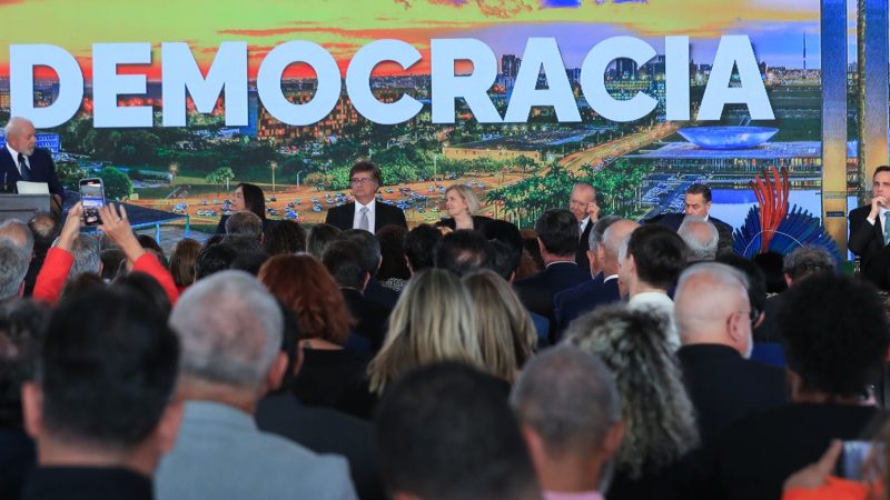 Ato no Congresso reforça poder da democracia no pós 8/1