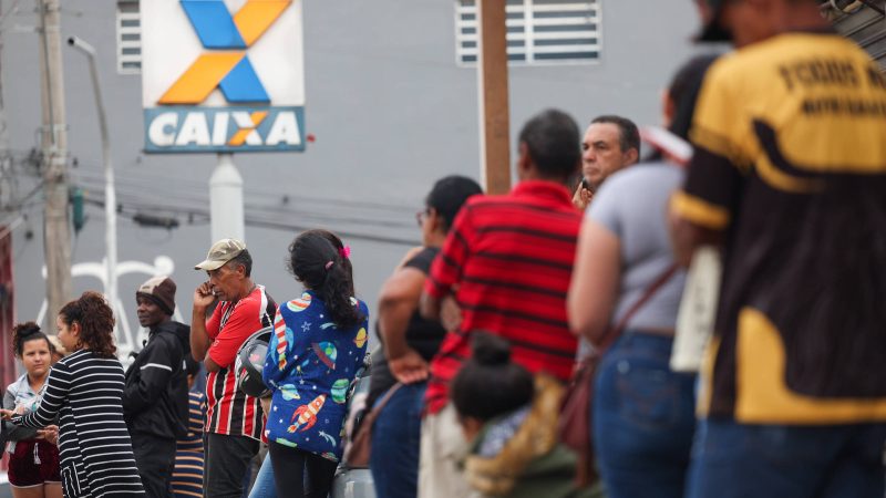 Beneficiários do Bolsa Família chegam a gastar mais de R$ 100 por mês em apostas esportivas, diz Datafolha – 14/01/2024 – Esporte