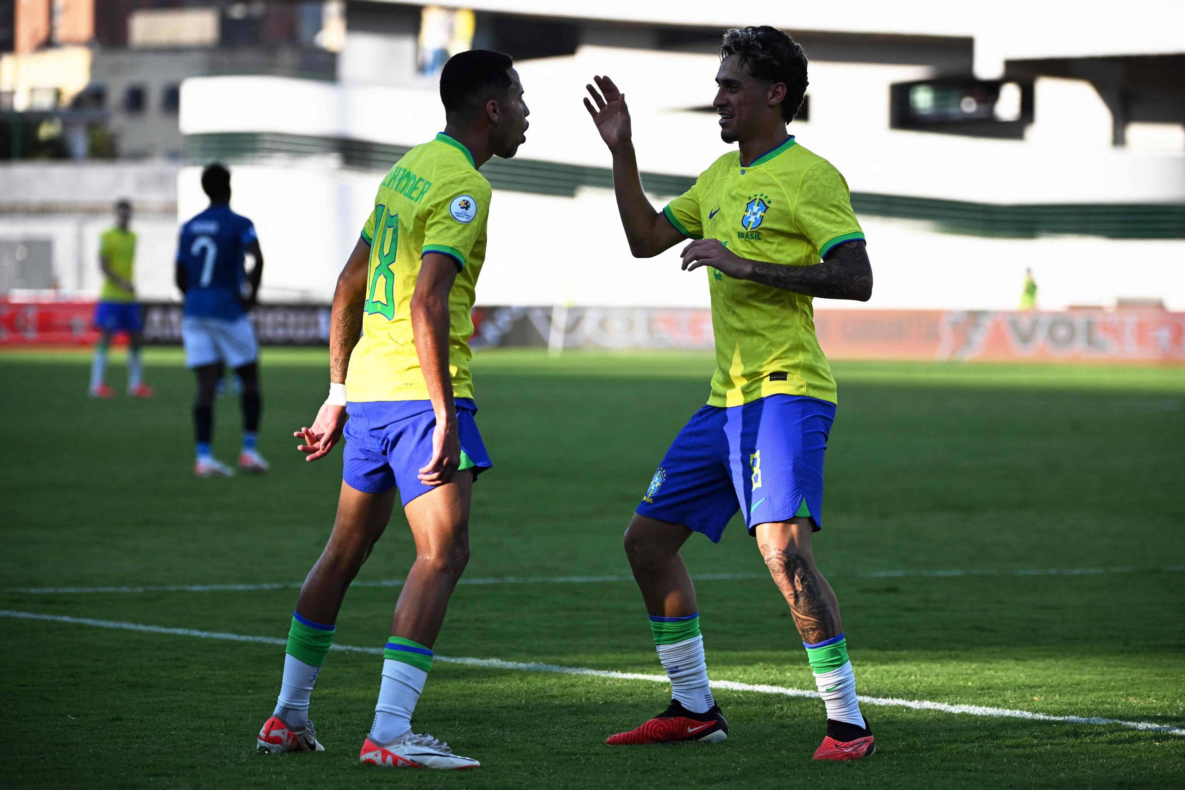 Brasil bate Equador e avança no pré-olímpico – 29/01/2024 – Esporte