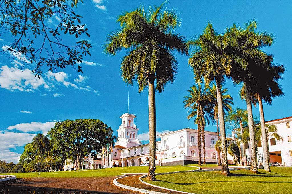 Conheça 10 hotéis históricos do Brasil que valem a visita – 10/01/2024 – Turismo