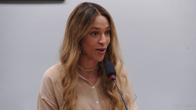 Deputada da base critica governo por não reservar “cota trans” em concurso unificado