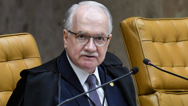 Fachin não vê urgência e deixa análise de ação contra MP da reoneração para Zanin