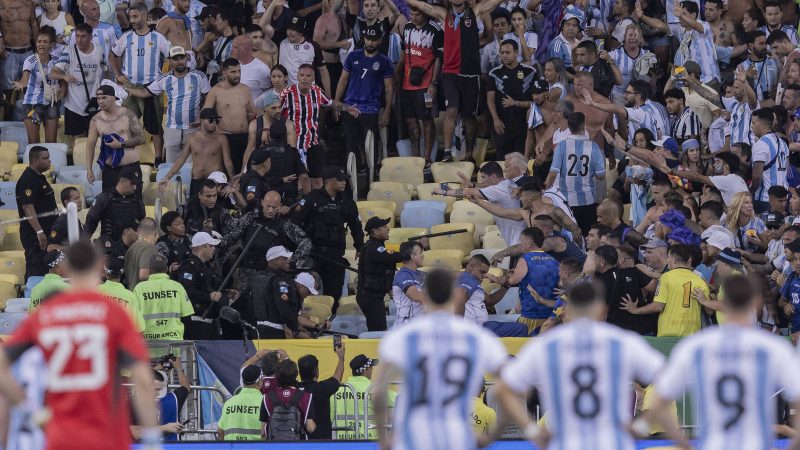 Fifa multa CBF em R$ 400 mil por briga em jogo entre Brasil e Argentina – 10/01/2024 – Esporte