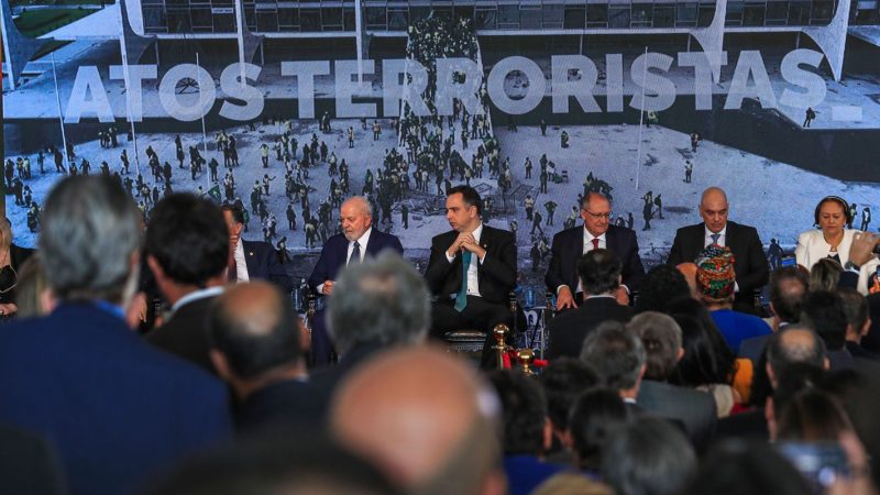 Governadora Fátima Bezerra defende punição a financiadores do 8/1