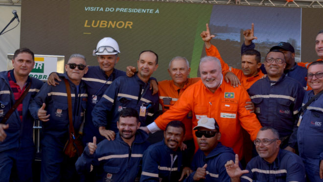 Governo Lula quer de volta refinarias privatizadas na gestão Bolsonaro