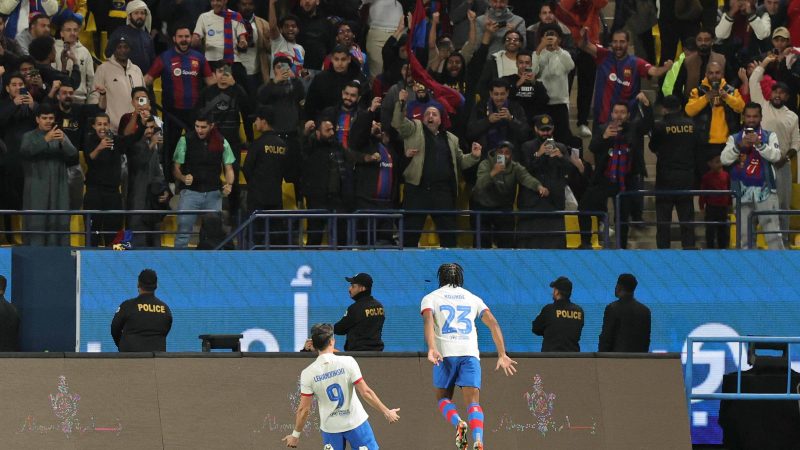 ‘Hipocrisia, Barça!’, diz torcida sobre direitos humanos – 13/01/2024 – O Mundo É uma Bola
