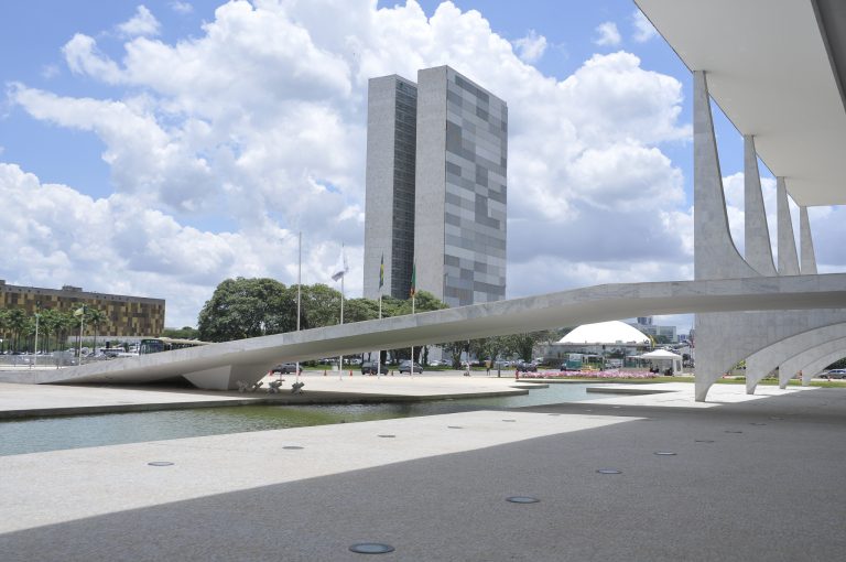 Medida provisória limita a desoneração da folha de pagamento de 17 setores da economia – Notícias