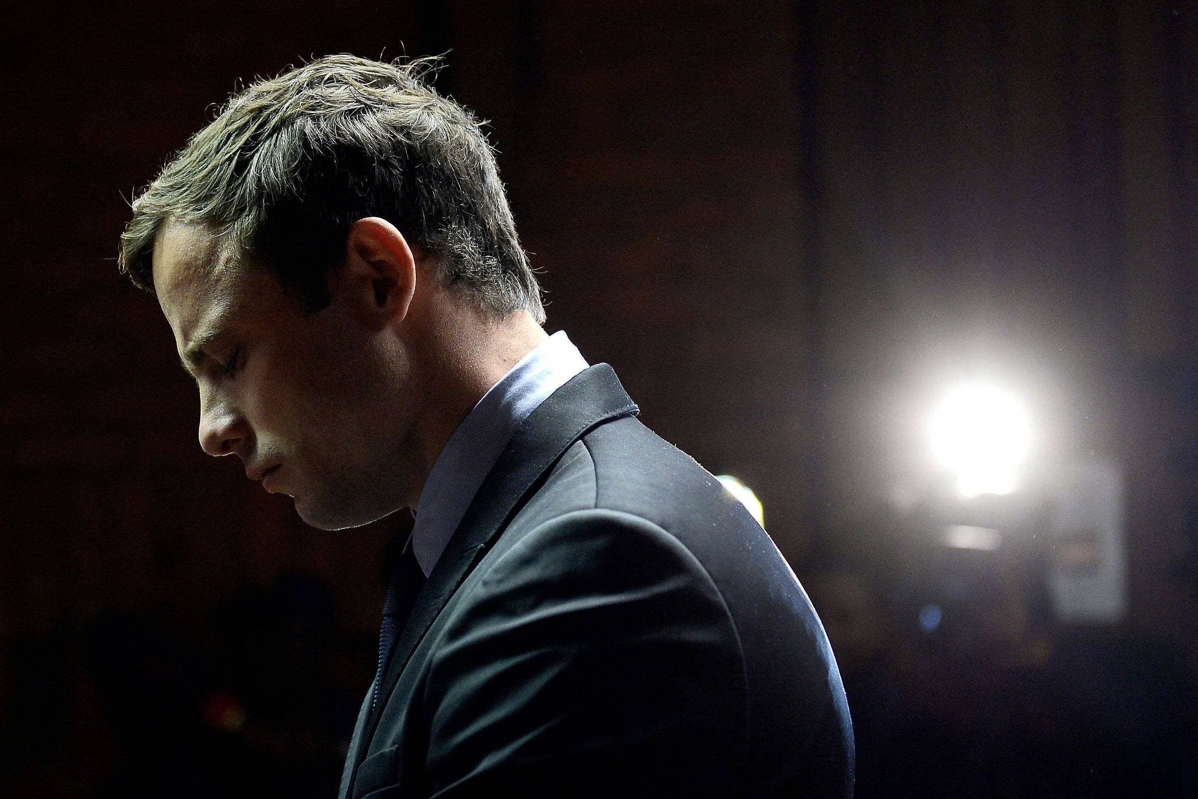 Oscar Pistorius é libertado após 11 anos preso por assassinato de namorada – 05/01/2024 – Esporte