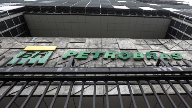 Petrobras, Vale, aéreas e montadoras lideram