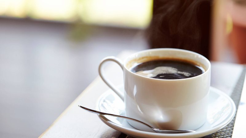 Por que bons restaurantes e hotéis servem cafés tão ruins? – 24/01/2024 – Café na Prensa