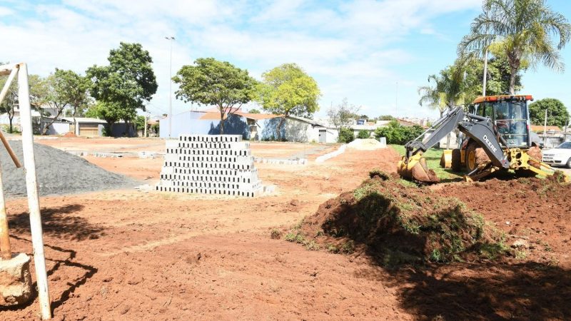 Secretaria de Servios Urbanos trabalha na revitalizao da rea de lazer na Cecap