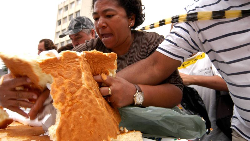 Um bolo de 470 metros e cenas de horror no aniversário de SP – 12/01/2024 – Cozinha Bruta