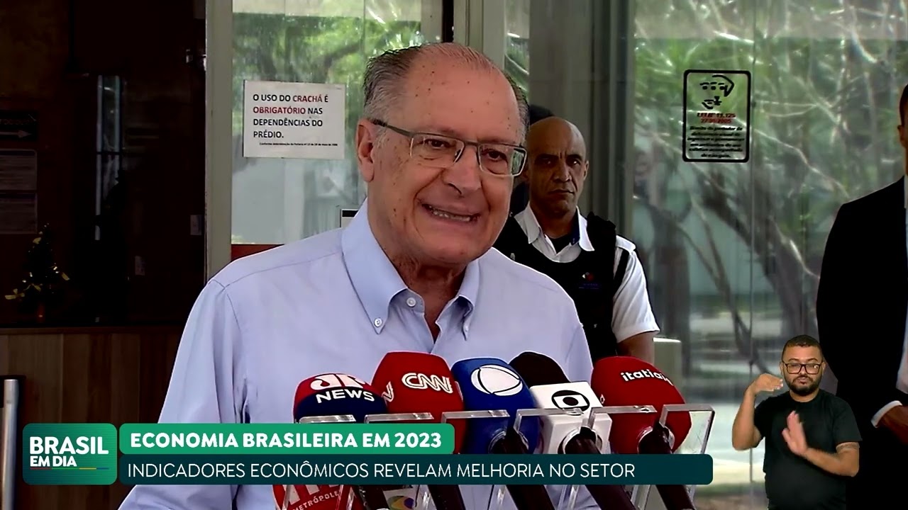 ALCKMIN COMENTA MEDIDA QUE PREVÊ ALÍQUOTA PROGRESSIVA SOBRE FOLHAS DE PAGAMENTO