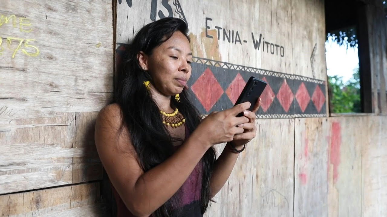 Aplicativo permite que indígenas da Amazônia enviem mensagens em idiomas locais | AFP