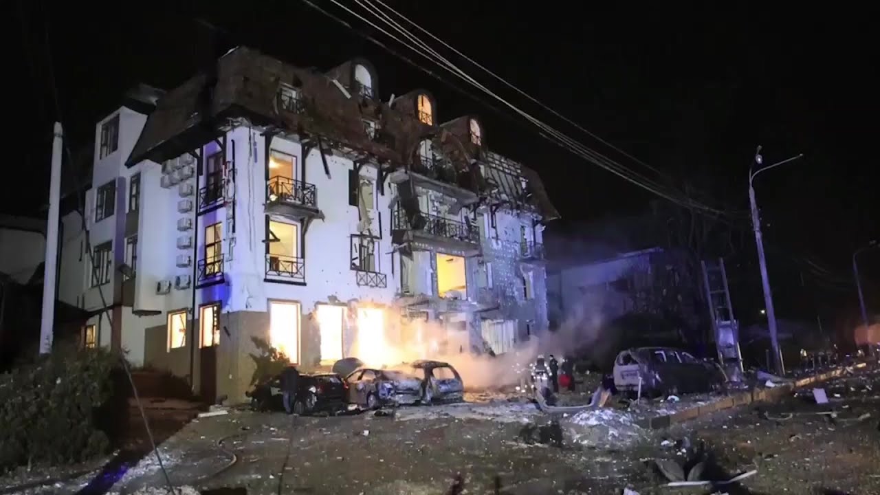 Bombardeio deixa 13 feridos na cidade ucraniana de Kharkiv | AFP