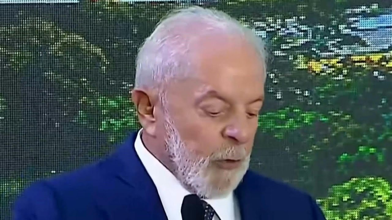 Lula demite diretor adjunto da Abin por suposta espionagem | AFP