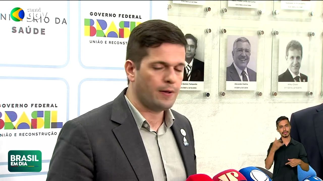 MINISTÉRIO DA SAÚDE DISCUTE DISTRIBUIÇÃO E APLICAÇÃO DE VACINAS CONTRA A DENGUE